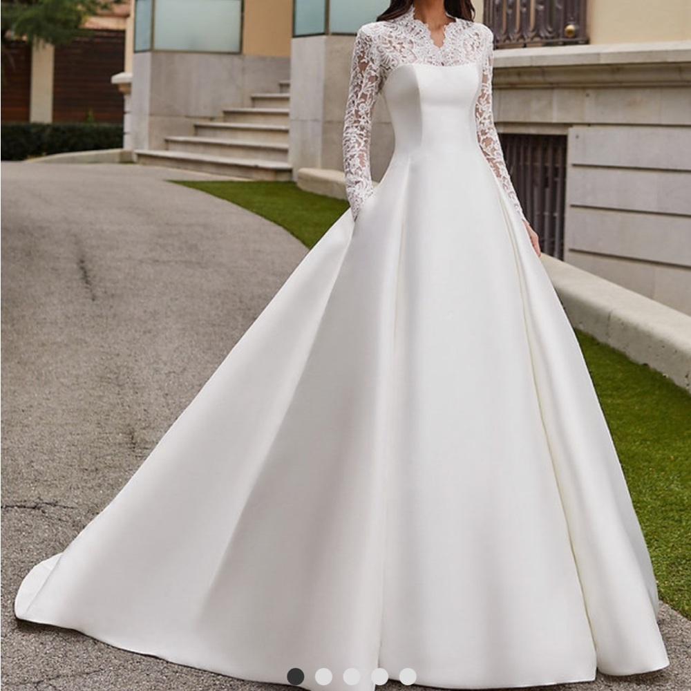 Pronovias Jory Elegant White Strapless A-Frame Wedding Dress